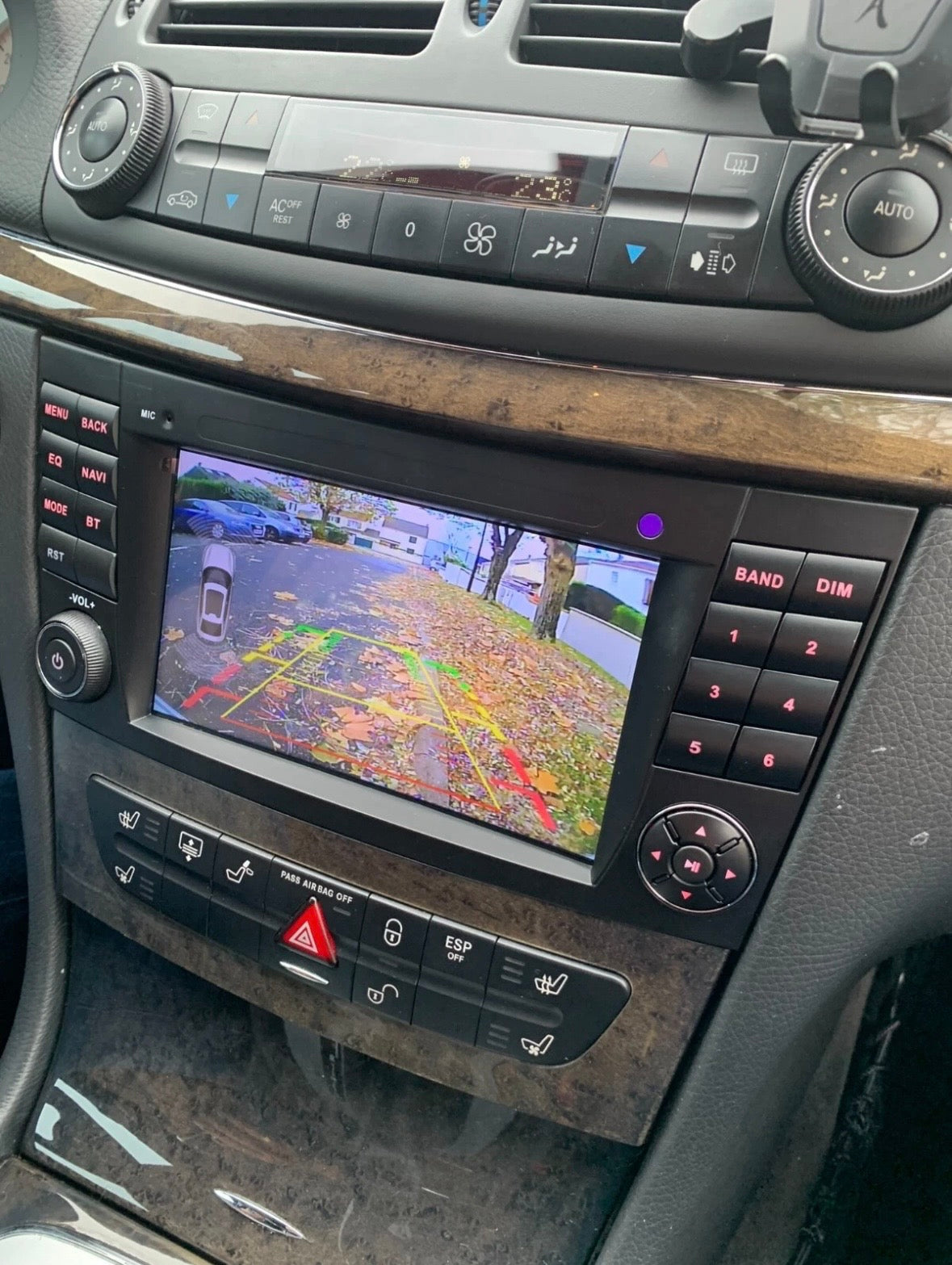 CarPlay / Écran Android Mercedes-Benz Classe E W211 (2002-2009)
