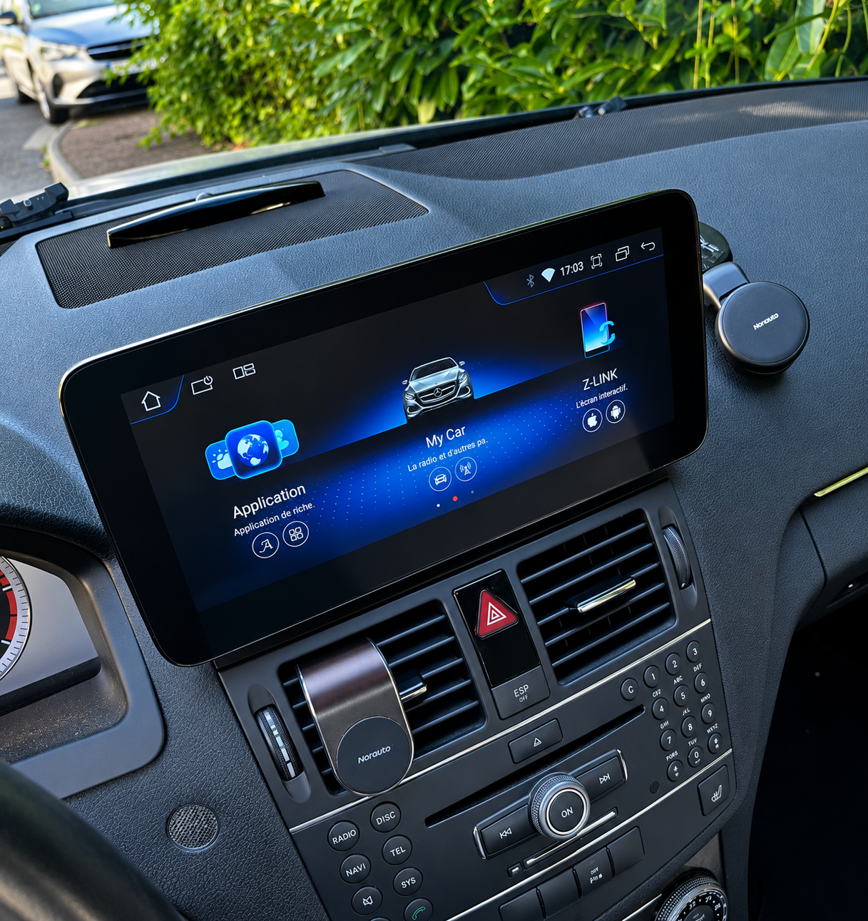 Écran CarPlay/Android Mercedes Classe-E W204 (2007-2014) — Écran HD tactile sans fil